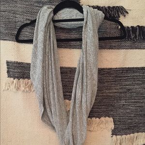 ARITIZA/WILFRED FREE light grey infinity scarf